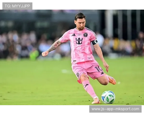 梅西率领迈阿密国际再度披荆斩棘，成功捧回美职联总冠军